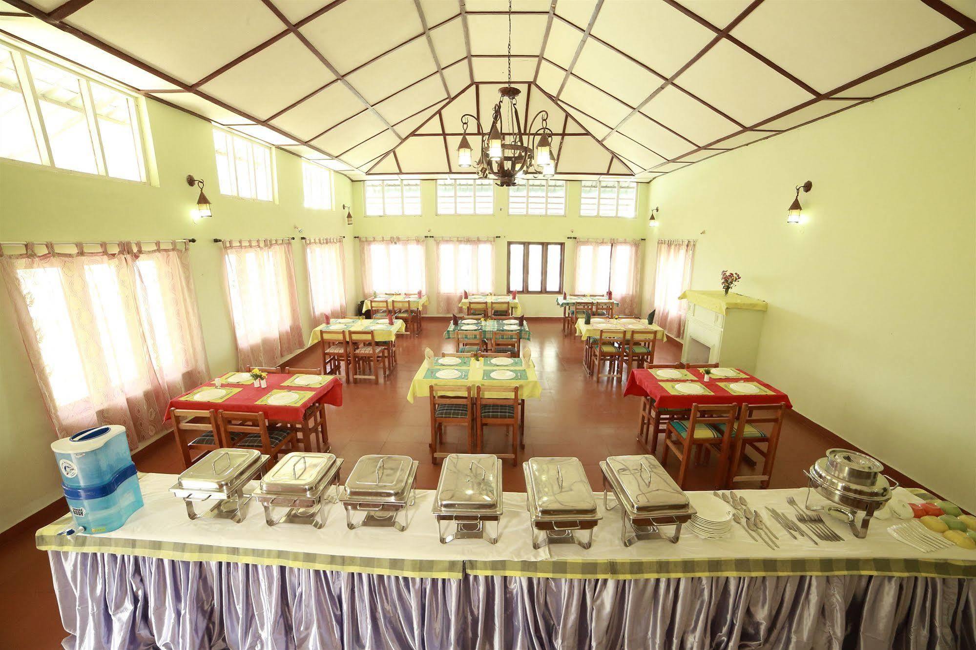 Green Jungle Holiday Resort Munnar Bagian luar foto